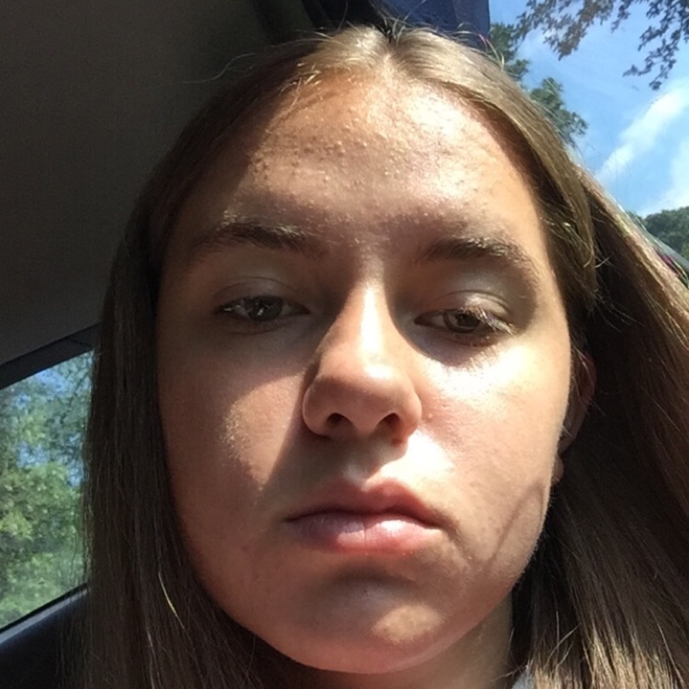 Meet your Posher, Claire